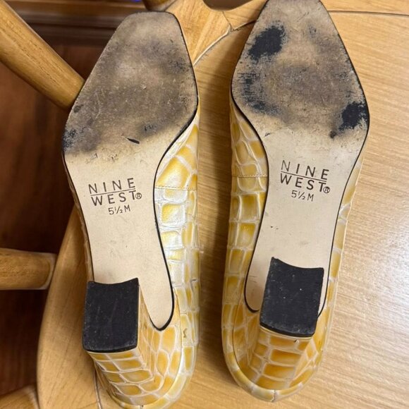 Very Vintage Nine West Croc Pumps Size 5 1/2 - Picture 3 of 3